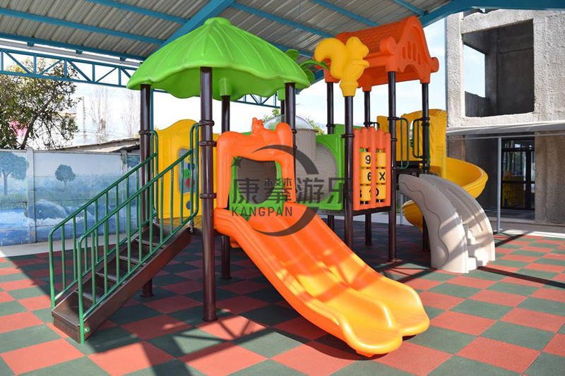 塑料滑梯 塑料滑梯