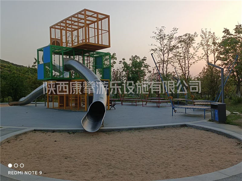 戶外不銹鋼滑梯定制 戶外不銹鋼滑梯定制