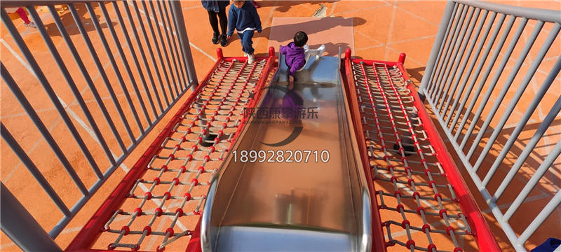 兒童戶(hù)外不銹鋼滑梯 兒童戶(hù)外不銹鋼滑梯