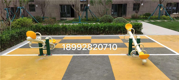 小區(qū)蹺蹺板 小區(qū)蹺蹺板