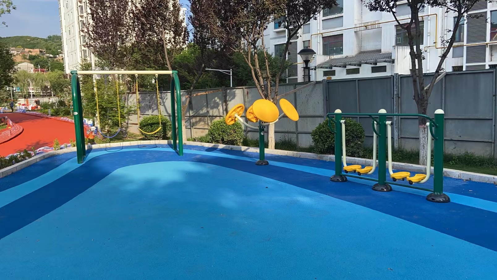 戶(hù)外健身器材設(shè)施