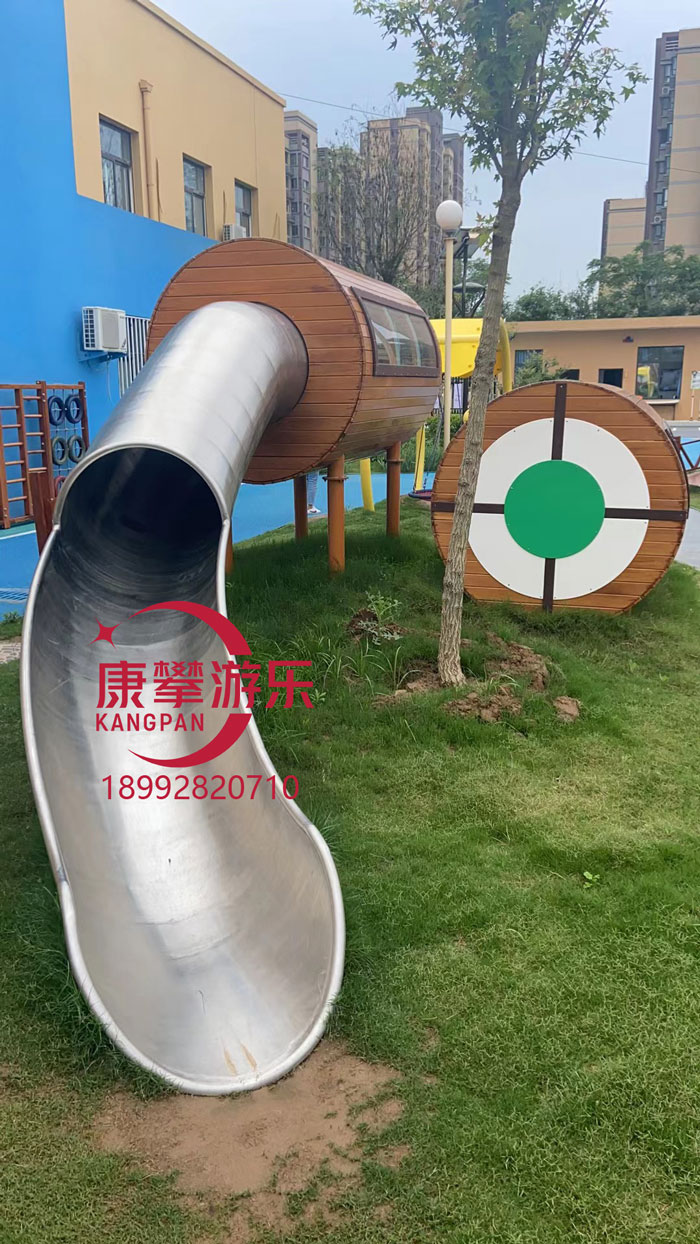 小區(qū)室外不銹鋼設(shè)施