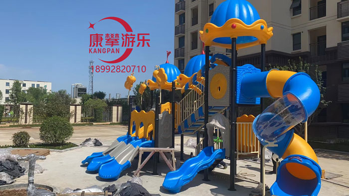 幼兒園兒童滑梯設(shè)施