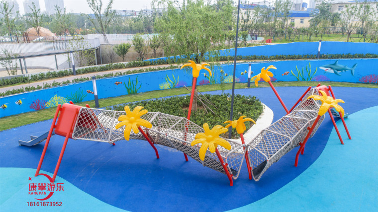 游樂設(shè)施定制